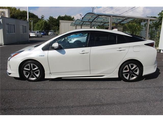 TOYOTA PRIUS 2016 Image 31