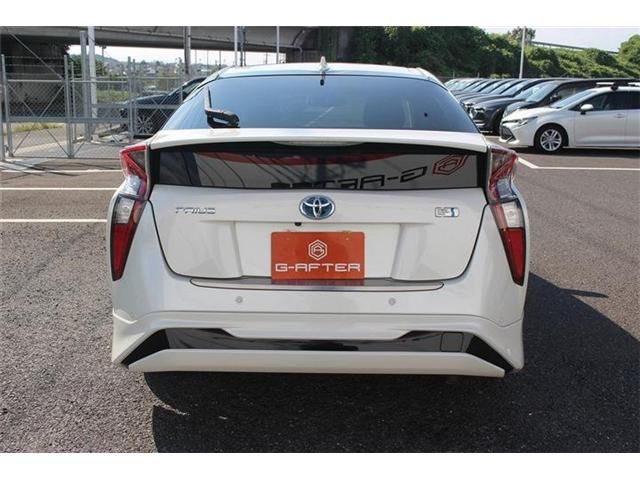 TOYOTA PRIUS 2016 Image 31