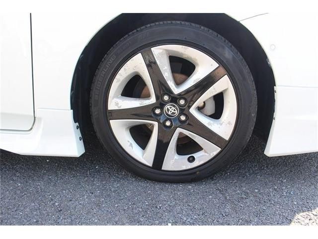 TOYOTA PRIUS 2016 Image 31