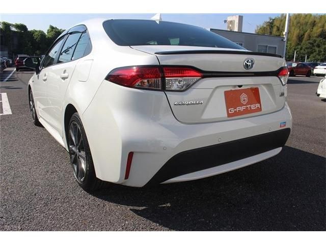 TOYOTA COROLLA SEDAN HYBRID 2019 Image 31