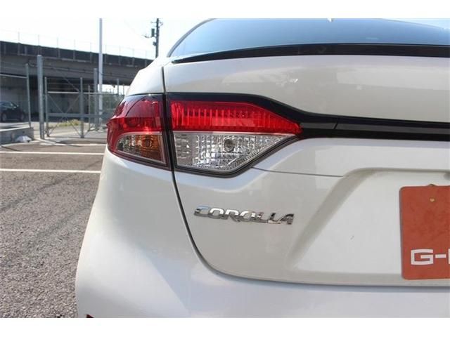 TOYOTA COROLLA SEDAN HYBRID 2019 Image 31