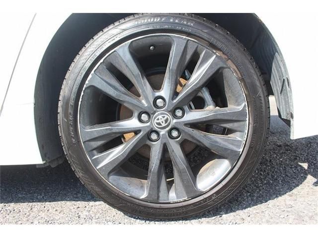 TOYOTA COROLLA SEDAN HYBRID 2019 Image 31