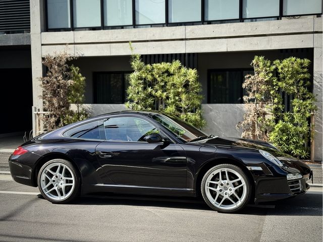 PORSCHE 911 2010 Image 31