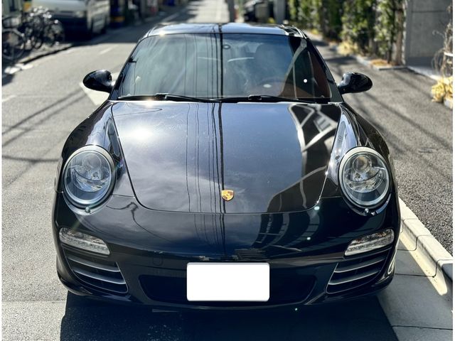 PORSCHE 911 2010 Image 31