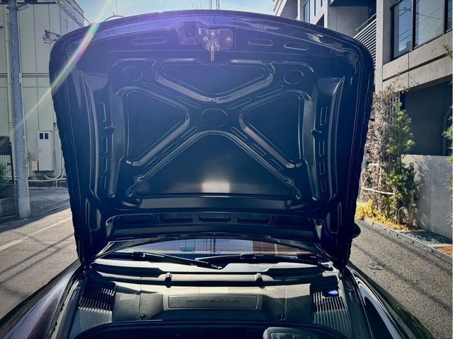 PORSCHE 911 2010 Image 31