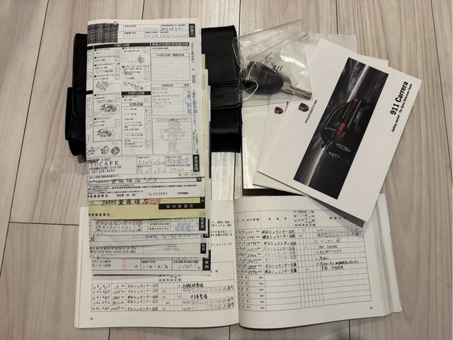 PORSCHE 911 2010 Image 31