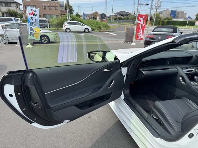 TOYOTA LEXUS LC500 CONVERTI 2023 Image 31