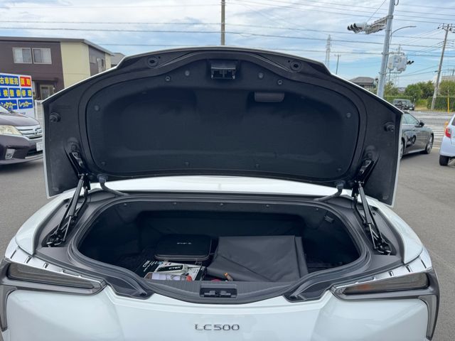 TOYOTA LEXUS LC500 CONVERTI 2023 Image 31