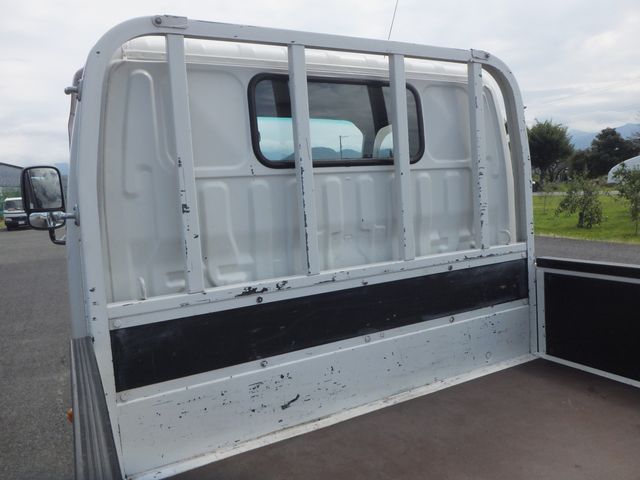 TOYOTA DYNA 2011 Image 31