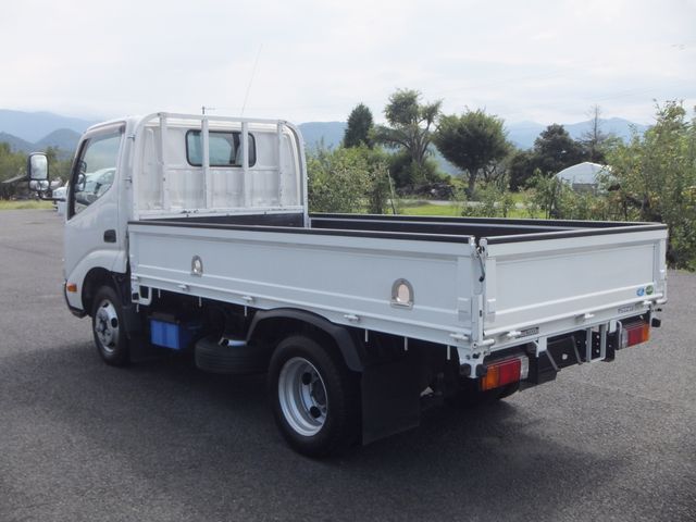 TOYOTA DYNA 2011 Image 31