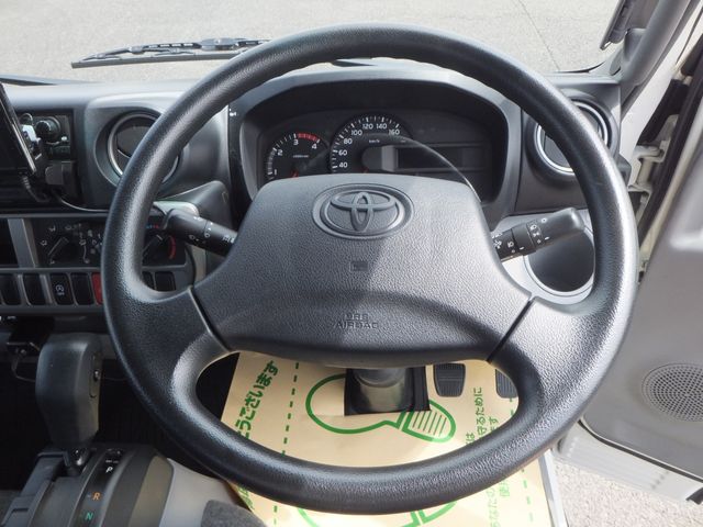 TOYOTA DYNA 2011 Image 31