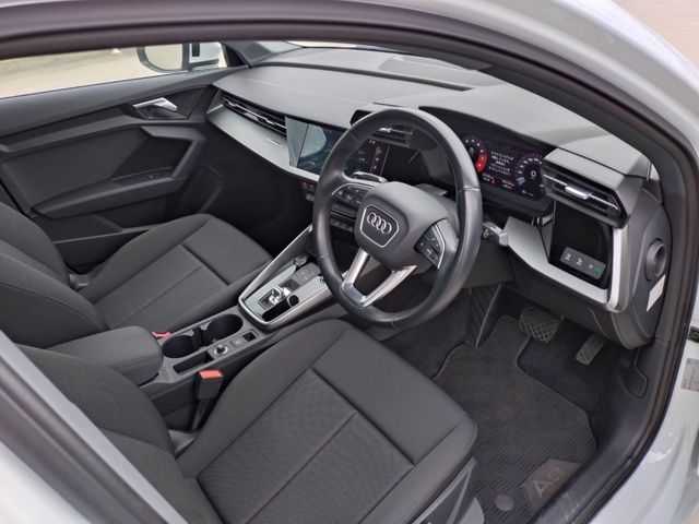 VOLKSWAGEN SHARAN 2019 Image 31