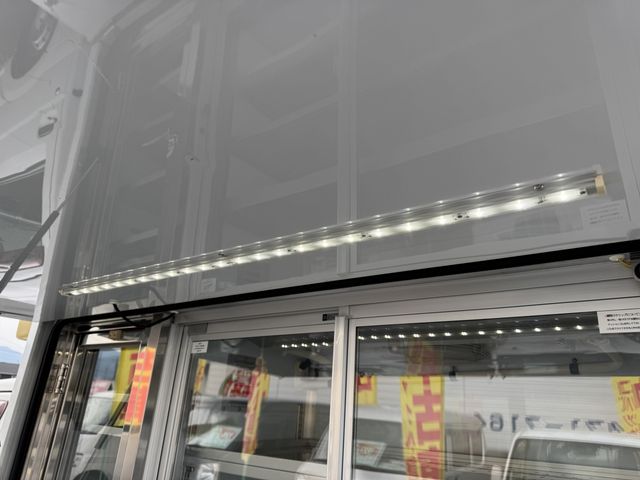 NISSAN NT100 CLIPPER 4WD 2018 Image 31