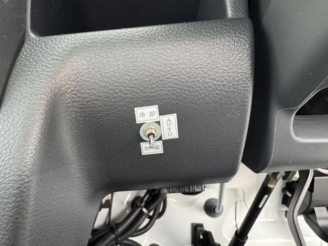 NISSAN NT100 CLIPPER 4WD 2018 Image 31