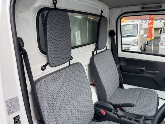 NISSAN NT100 CLIPPER 4WD 2018 Image 31