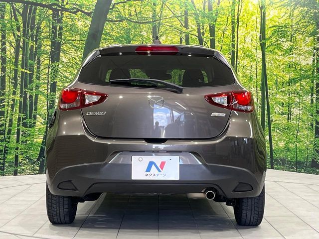 MAZDA DEMIO 2016 Image 31