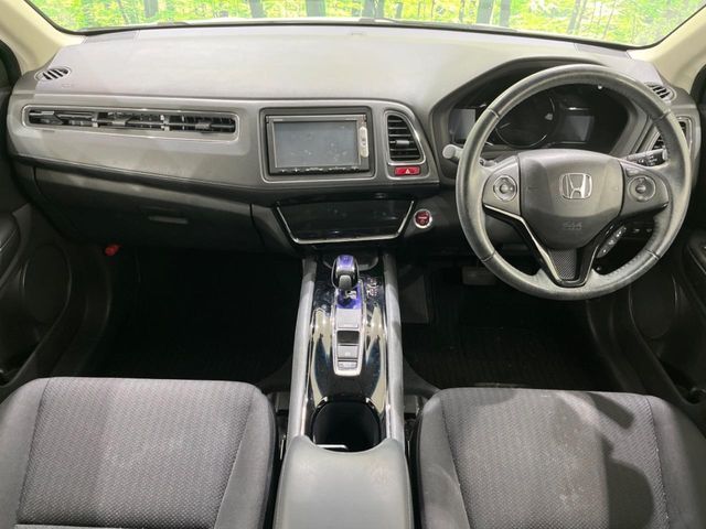 HONDA VEZEL HYBRID 2015 Image 31