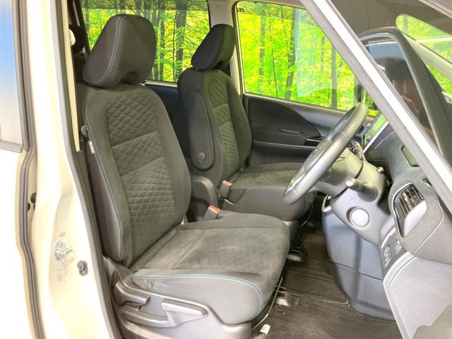 NISSAN SERENA  S-HYBRID 2017 Image 31