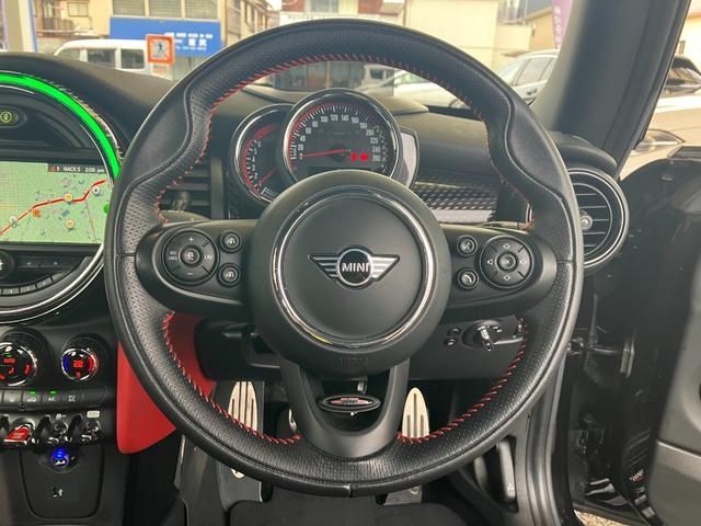 BMW MINI 2019 Image 31