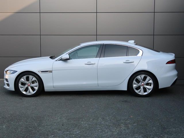 JAGUAR XESERIES 2020 Image 31