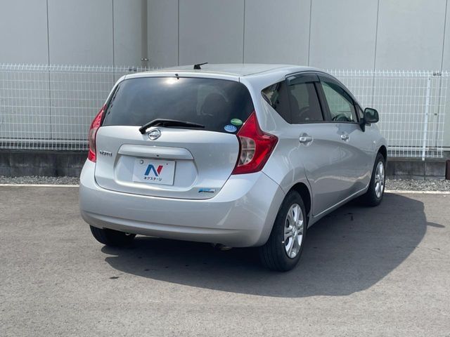 NISSAN NOTE 2012 Image 31