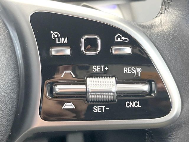 MERCEDES BENZ GLB 2022 Image 31