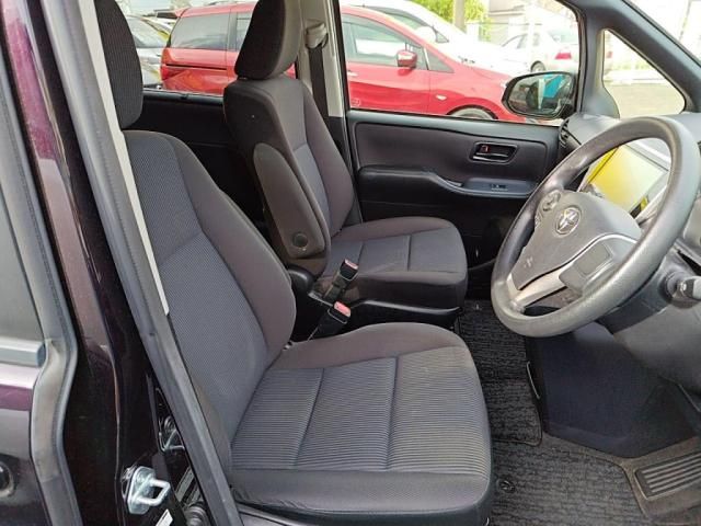 TOYOTA NOAH 2016 Image 31