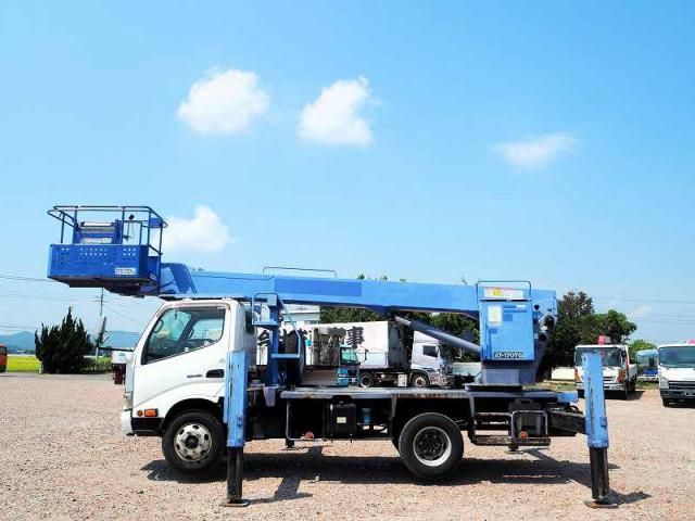 HINO DUTRO 2012 Image 31