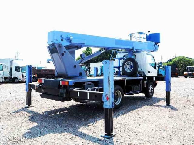 HINO DUTRO 2012 Image 31