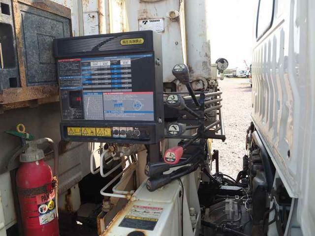 HINO DUTRO 2015 Image 31