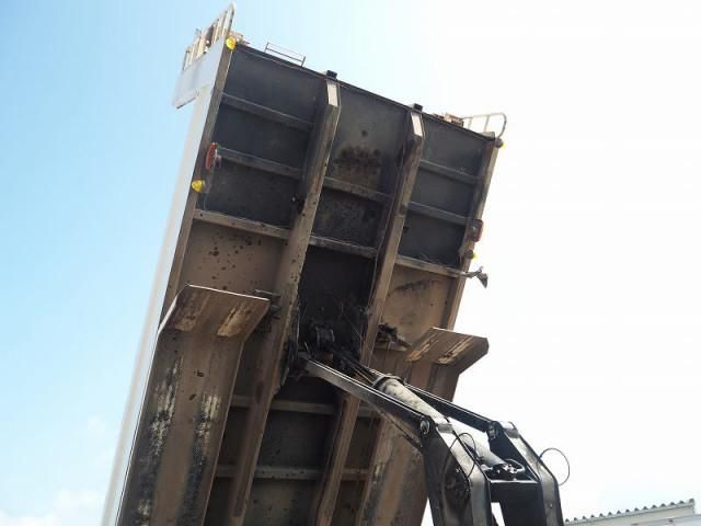 ISUZU GIGA 2014 Image 31