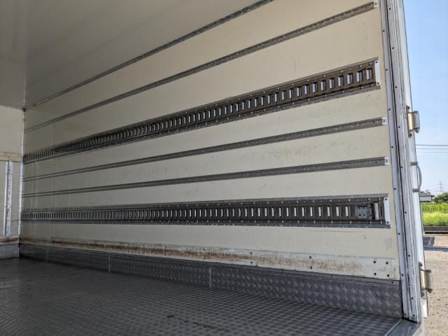 ISUZU ELF 2016 Image 31