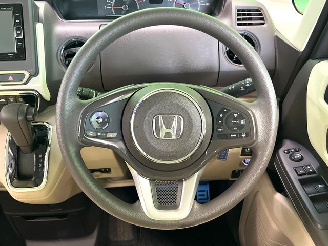 HONDA N BOX 2019 Image 31
