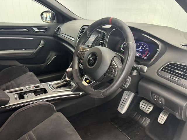 RENAULT MEGANE HATCH 2022 Image 31