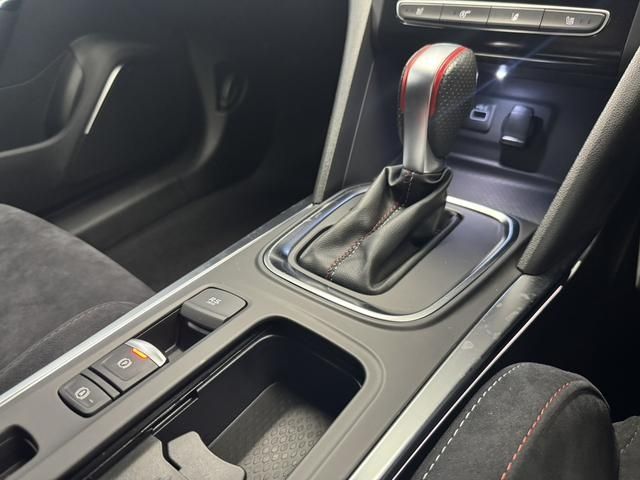 RENAULT MEGANE HATCH 2022 Image 31