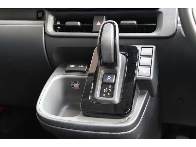 TOYOTA SIENTA HYBRID 2024 Image 31