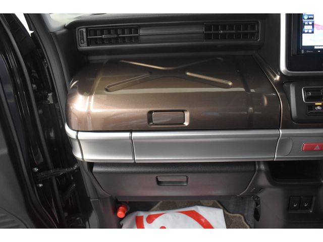 SUZUKI SPACIA GEAR 4WD 2022 Image 31