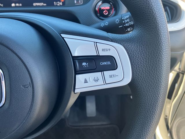 HONDA FIT E:HEV 4WD 2022 Image 31