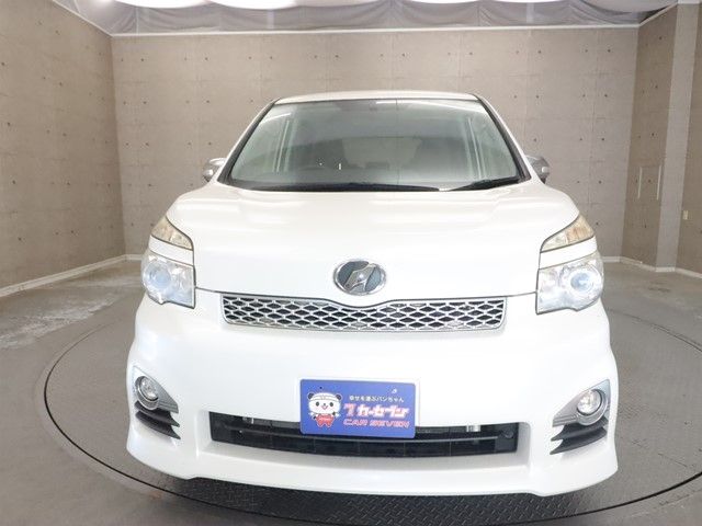 TOYOTA VOXY 2012 Image 31