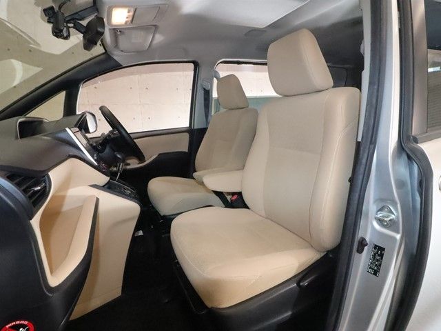 TOYOTA NOAH 2014 Image 31