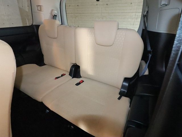 TOYOTA NOAH 2014 Image 31