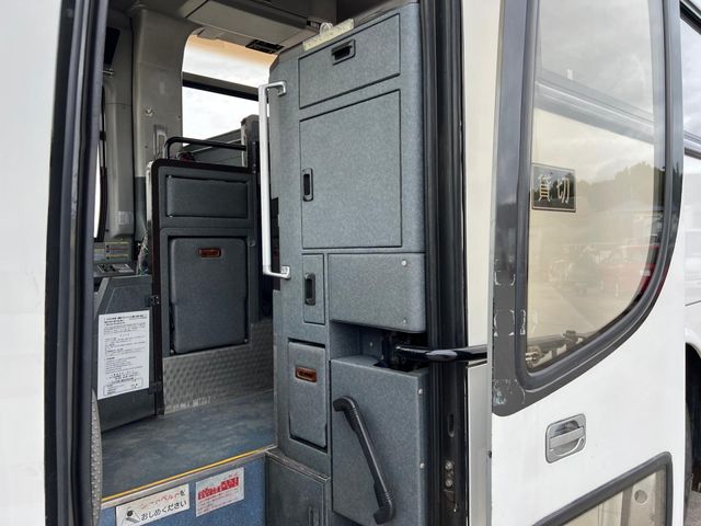 NISSAN DIESEL SPACE RUNNER 2006 Image 31
