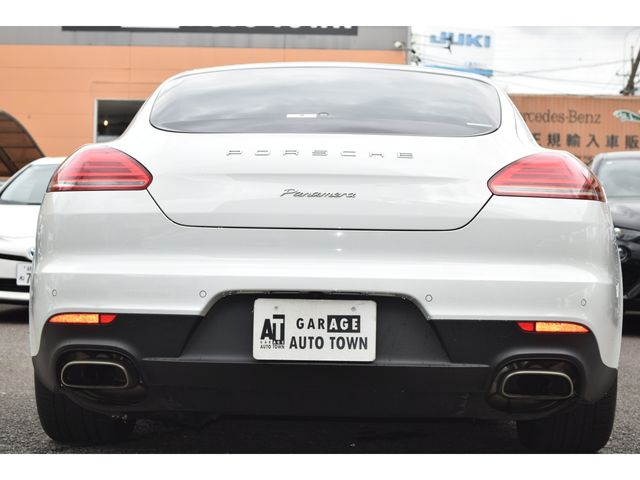 PORSCHE PANAMERA 2014 Image 31