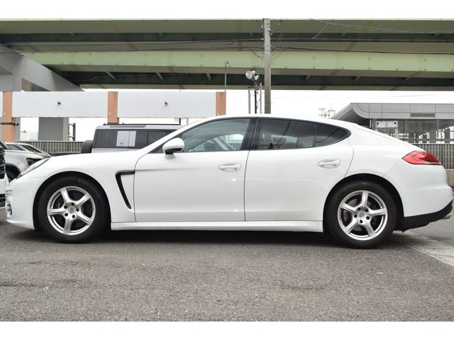 PORSCHE PANAMERA 2014 Image 31