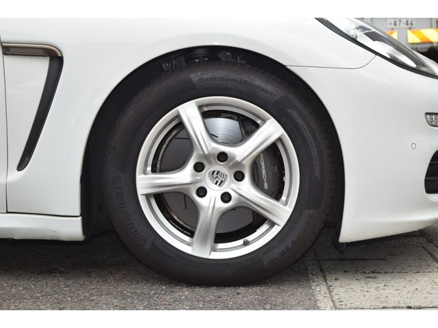 PORSCHE PANAMERA 2014 Image 31