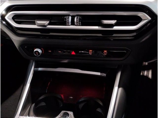 BMW 3SERIES TOURING 2023 Image 31