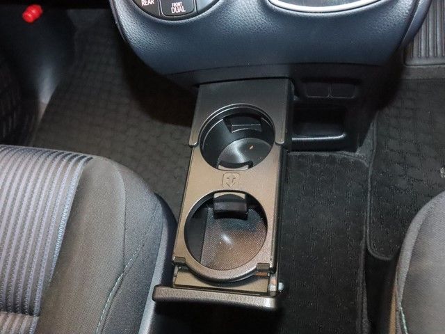 TOYOTA VOXY 2014 Image 31