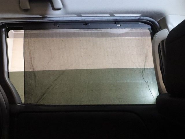 TOYOTA VOXY 2014 Image 31