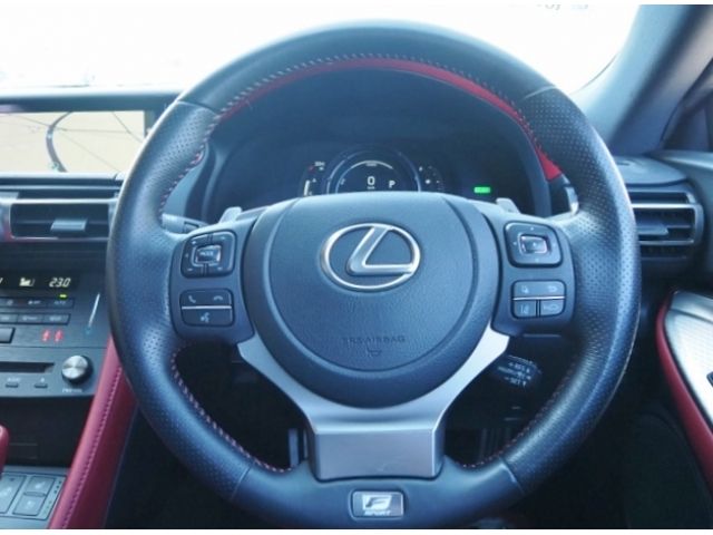 TOYOTA LEXUS RC300H 2020 Image 31