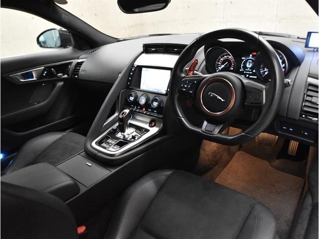 JAGUAR F TYPE COUPE 2017 Image 31